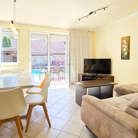 Horvath Vendeghaz Apartment Zamárdi
